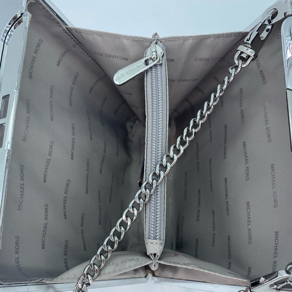 Michael Kors Purse - Picture 5 of 9